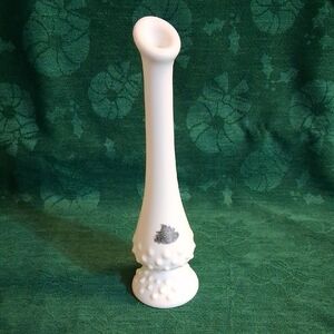Vtg Fenton Hobnail White Milk Glass Footed Swung  Bud Vase